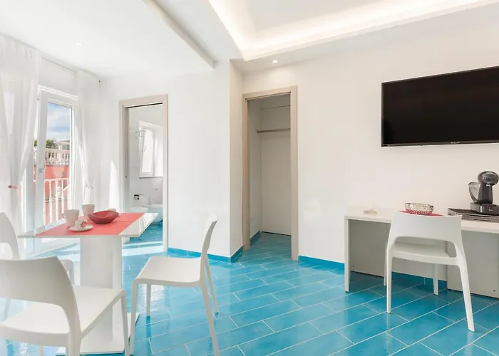 Il Corallo 4* 프로치다